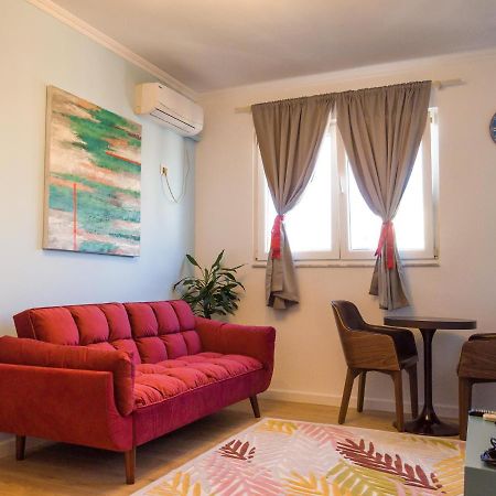 Bright Apartment Close To City Center Tirana Exterior photo